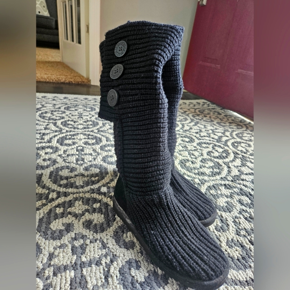 UGG Women's Classic Cardy Winter Boot